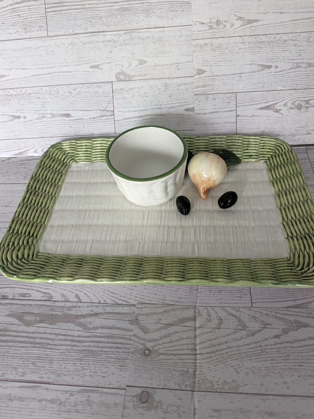Vintage Italian Majolica Garlic & Olive Ceramic Appetizer Platter
